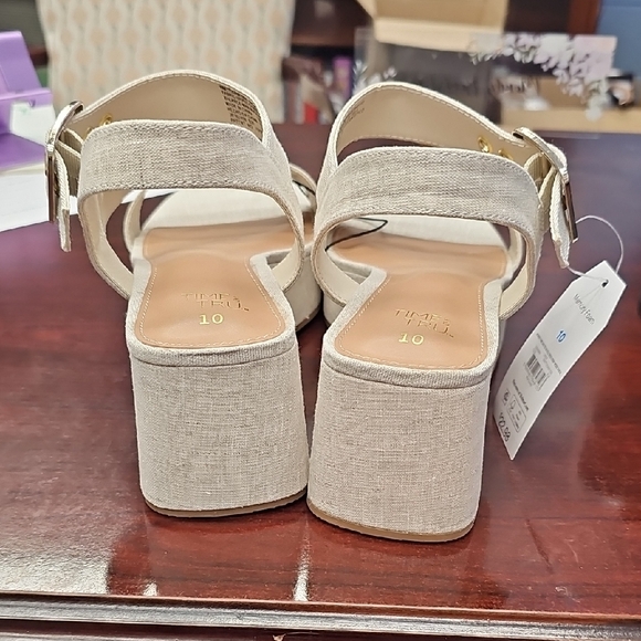 Time and Tru Neutral Linen-Textured Platform Wedges - Light Beige - Picture 3 of 4